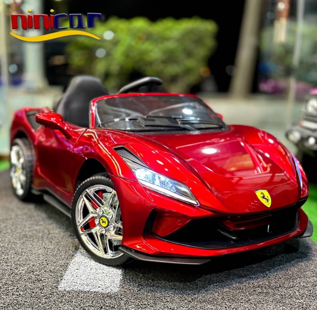 ماشین شارژی فراری چهارموتوره سوییچدار